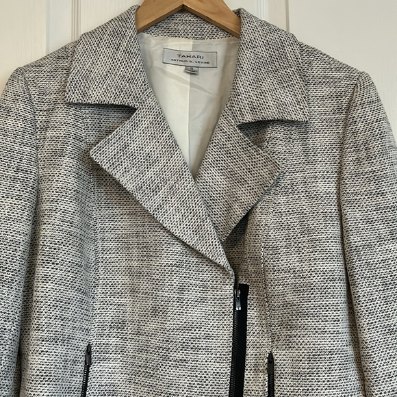 Tahari by Arthur S. Levine Double Breasted Blazer Sz 12 - Picture 3 of 4